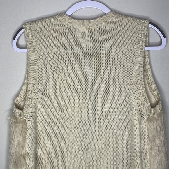 Eyeshadow Size M Ivory Faux Fur Crochet Knit Sleeveless Open Front Cozy Vest - Picture 7 of 8